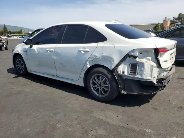 JTDEAMDE2MJ016281 2021 TOYOTA COROLLA - Image 2