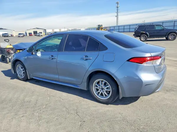 JTDEAMDE2MJ017091 2021 TOYOTA COROLLA - Image 2