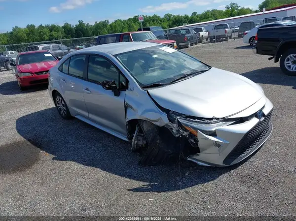 JTDEAMDE2MJ017205 2021 TOYOTA COROLLA - Image 1