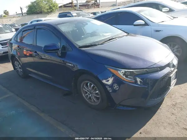 JTDEAMDE2MJ022257 2021 TOYOTA COROLLA - Image 1