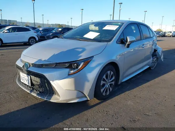 JTDEAMDE2MJ024722 2021 TOYOTA COROLLA - Image 2