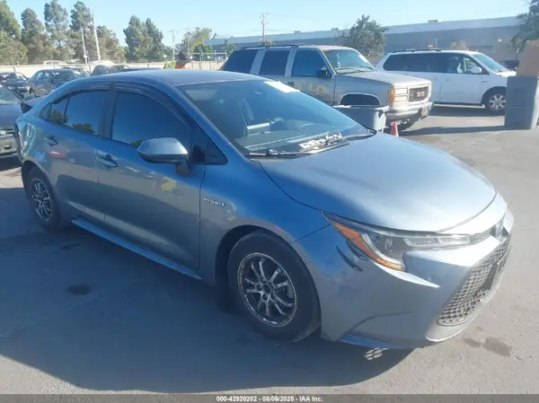 JTDEAMDE2MJ027345 2021 TOYOTA COROLLA - Image 1