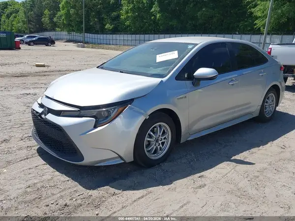 JTDEAMDE2MJ028155 2021 TOYOTA COROLLA - Image 2