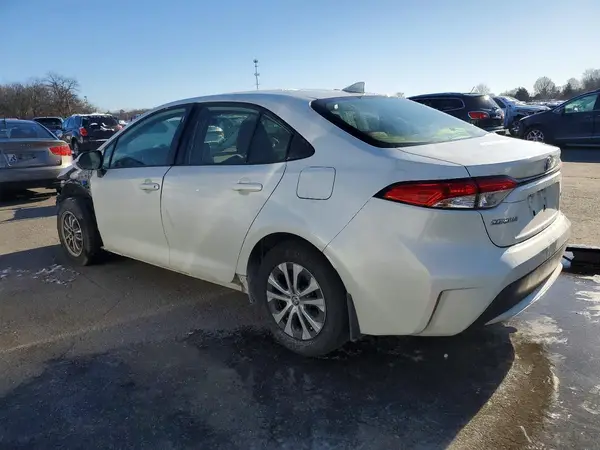JTDEAMDE2MJ029659 2021 TOYOTA COROLLA - Image 2