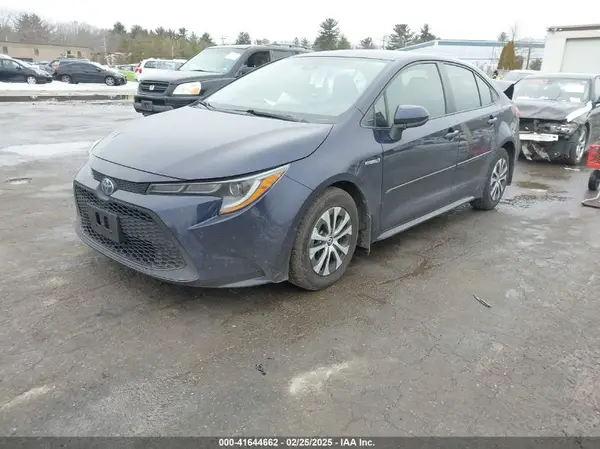 JTDEAMDE2MJ030035 2021 TOYOTA COROLLA - Image 2