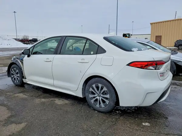 JTDEAMDE2MJ033288 2021 TOYOTA COROLLA - Image 2