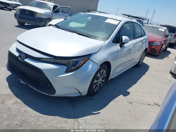 JTDEAMDE2N3013600 2022 TOYOTA COROLLA - Image 2