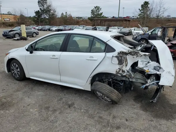 JTDEAMDE2NJ036256 2022 TOYOTA COROLLA - Image 2