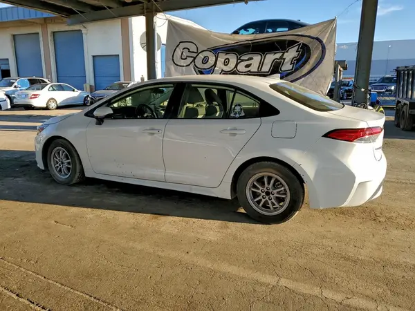 JTDEAMDE2NJ043918 2022 TOYOTA COROLLA - Image 2