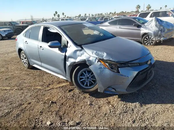 JTDEAMDE2NJ046592 2022 TOYOTA COROLLA - Image 1