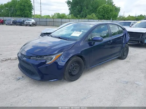 JTDEAMDE2NJ048374 2022 TOYOTA COROLLA - Image 2