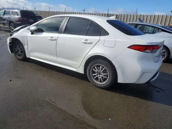 JTDEAMDE2NJ051274 2022 TOYOTA COROLLA - Image 2