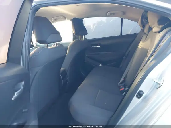 JTDEAMDE3MJ000736 2021 TOYOTA COROLLA - Image 8