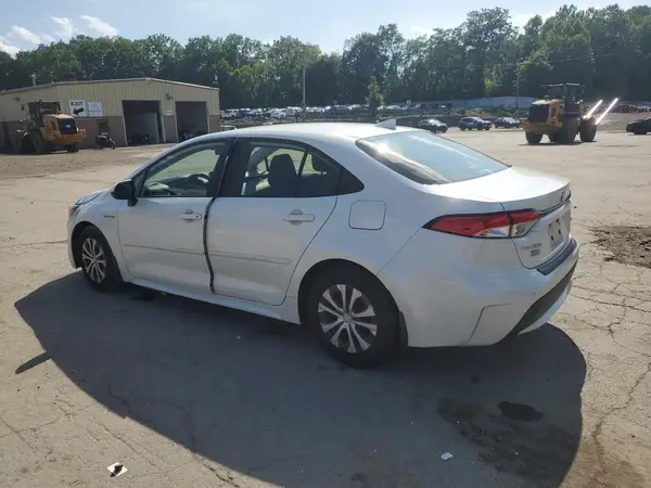 JTDEAMDE3MJ023367 2021 TOYOTA COROLLA - Image 2
