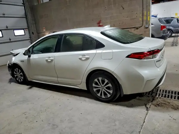 JTDEAMDE3MJ030786 2021 TOYOTA COROLLA - Image 2