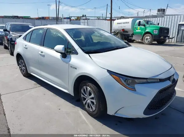 JTDEAMDE3MJ031906 2021 TOYOTA COROLLA - Image 1