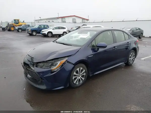 JTDEAMDE3MJ032571 2021 TOYOTA COROLLA - Image 2
