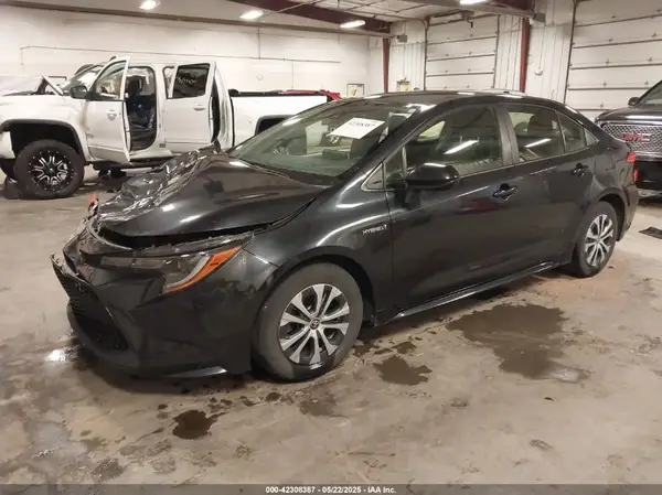 JTDEAMDE3MJ034224 2021 TOYOTA COROLLA - Image 2