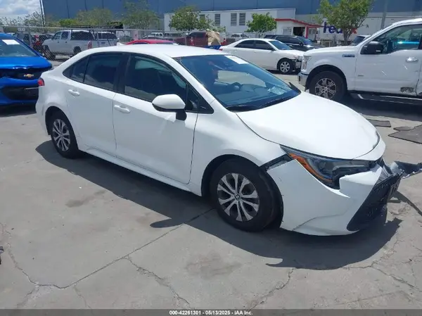 JTDEAMDE3N3003853 2022 TOYOTA COROLLA - Image 1