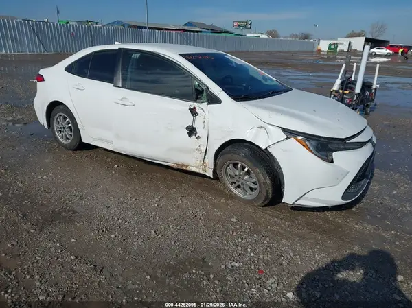JTDEAMDE3N3007319 2022 TOYOTA COROLLA - Image 1