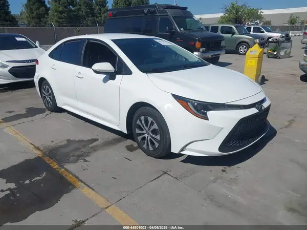JTDEAMDE3N3009250 2022 TOYOTA COROLLA - Image 1