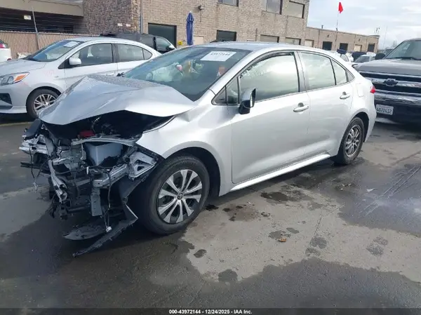 JTDEAMDE3NJ037223 2022 TOYOTA COROLLA - Image 2