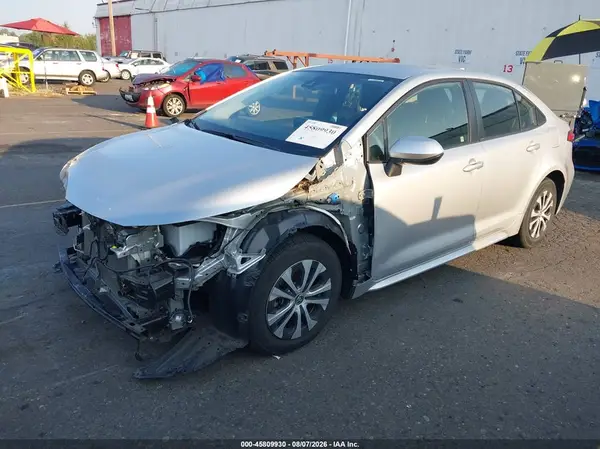 JTDEAMDE3NJ037979 2022 TOYOTA COROLLA - Image 2