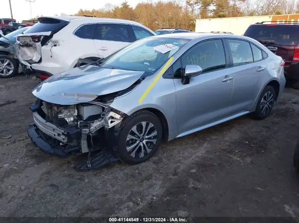 JTDEAMDE3NJ039781 2022 TOYOTA COROLLA - Image 2