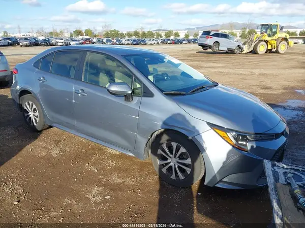 JTDEAMDE3NJ048478 2022 TOYOTA COROLLA - Image 1