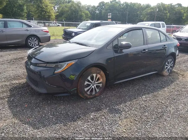 JTDEAMDE3NJ056399 2022 TOYOTA COROLLA - Image 2