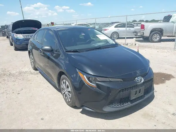 JTDEAMDE3NJ057780 2022 TOYOTA COROLLA - Image 1
