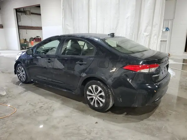 JTDEAMDE3NJ058623 2022 TOYOTA COROLLA - Image 2