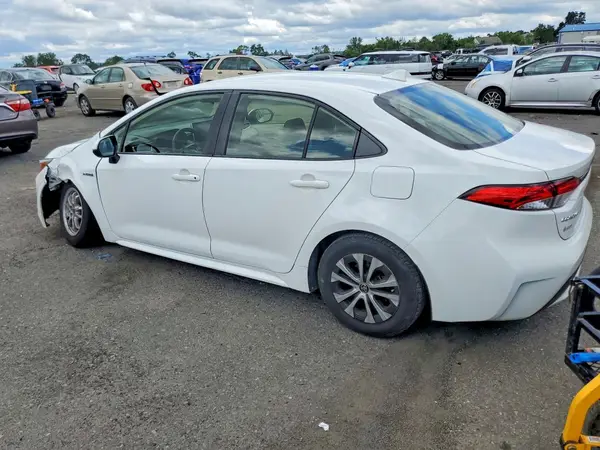 JTDEAMDE4MJ002740 2021 TOYOTA COROLLA - Image 2
