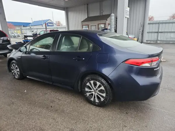 JTDEAMDE4MJ013950 2021 TOYOTA COROLLA - Image 2
