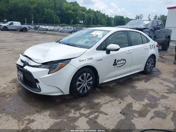 JTDEAMDE4MJ014645 2021 TOYOTA COROLLA - Image 2