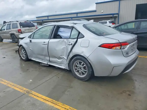 JTDEAMDE4MJ025144 2021 TOYOTA COROLLA - Image 2