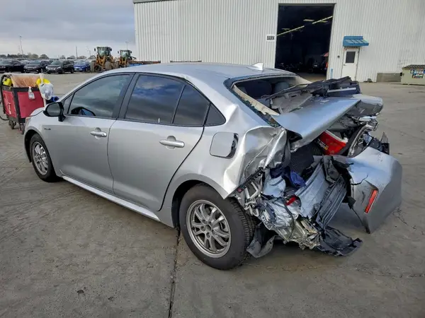 JTDEAMDE4MJ028366 2021 TOYOTA COROLLA - Image 2