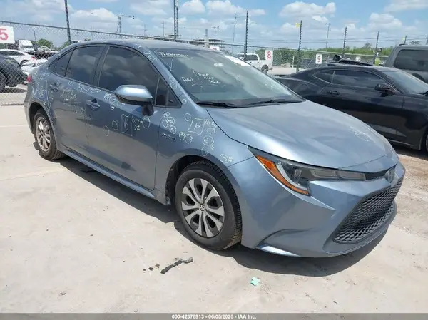 JTDEAMDE4MJ030974 2021 TOYOTA COROLLA - Image 1