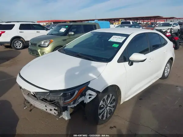 JTDEAMDE4N3001173 2022 TOYOTA COROLLA - Image 2