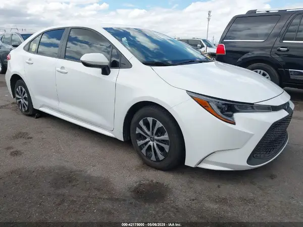 JTDEAMDE4N3001674 2022 TOYOTA COROLLA - Image 1