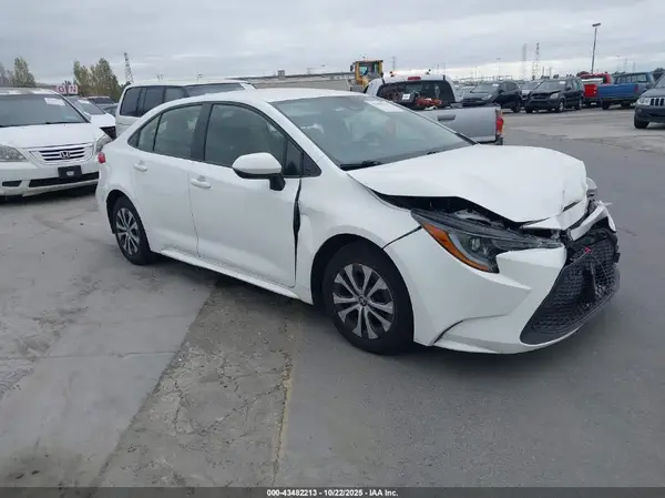 JTDEAMDE4N3002453 2022 TOYOTA COROLLA - Image 1