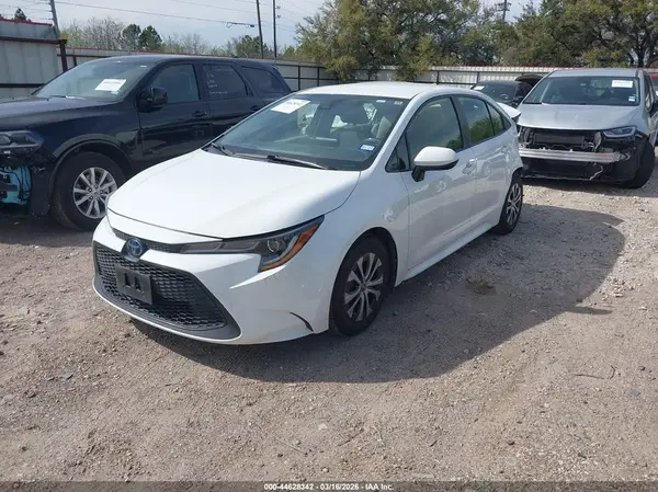 JTDEAMDE4N3002811 2022 TOYOTA COROLLA - Image 2