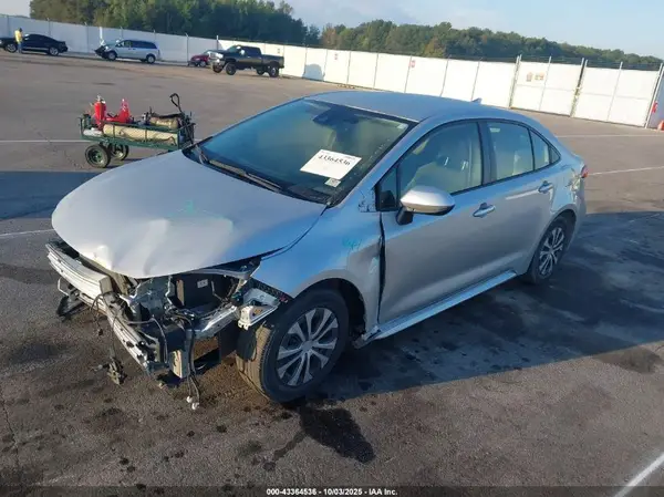 JTDEAMDE4NJ038915 2022 TOYOTA COROLLA - Image 2