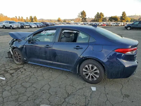 JTDEAMDE5MJ000835 2021 TOYOTA COROLLA - Image 2
