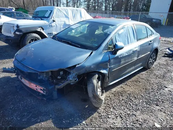 JTDEAMDE5MJ001385 2021 TOYOTA COROLLA - Image 2