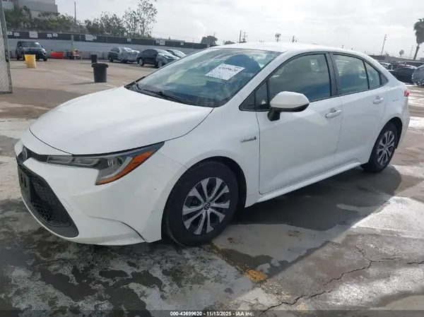 JTDEAMDE5MJ011639 2021 TOYOTA COROLLA - Image 2