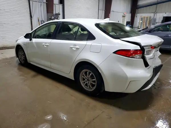 JTDEAMDE5MJ012323 2021 TOYOTA COROLLA - Image 2