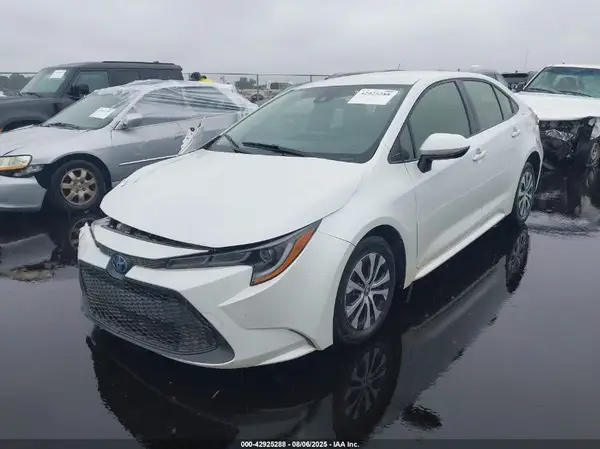 JTDEAMDE5N3000551 2022 TOYOTA COROLLA - Image 2