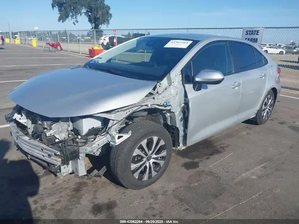 JTDEAMDE5N3001845 2022 TOYOTA COROLLA - Image 2