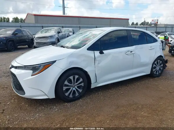JTDEAMDE5NJ036848 2022 TOYOTA COROLLA - Image 2